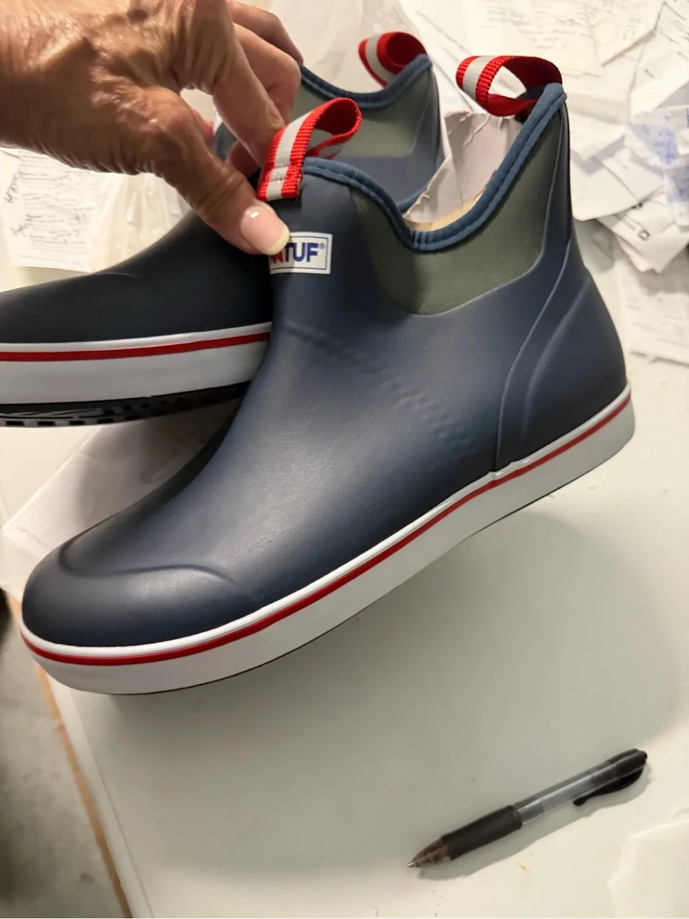 Extra tough men’s size 9 blue rainboot  new without box 4424